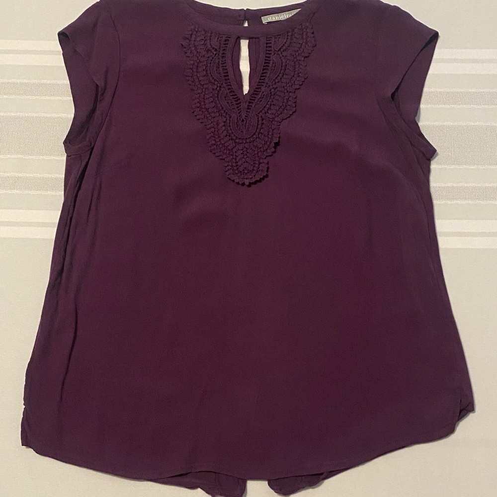 Daniel Rainn Women’s Purple Top